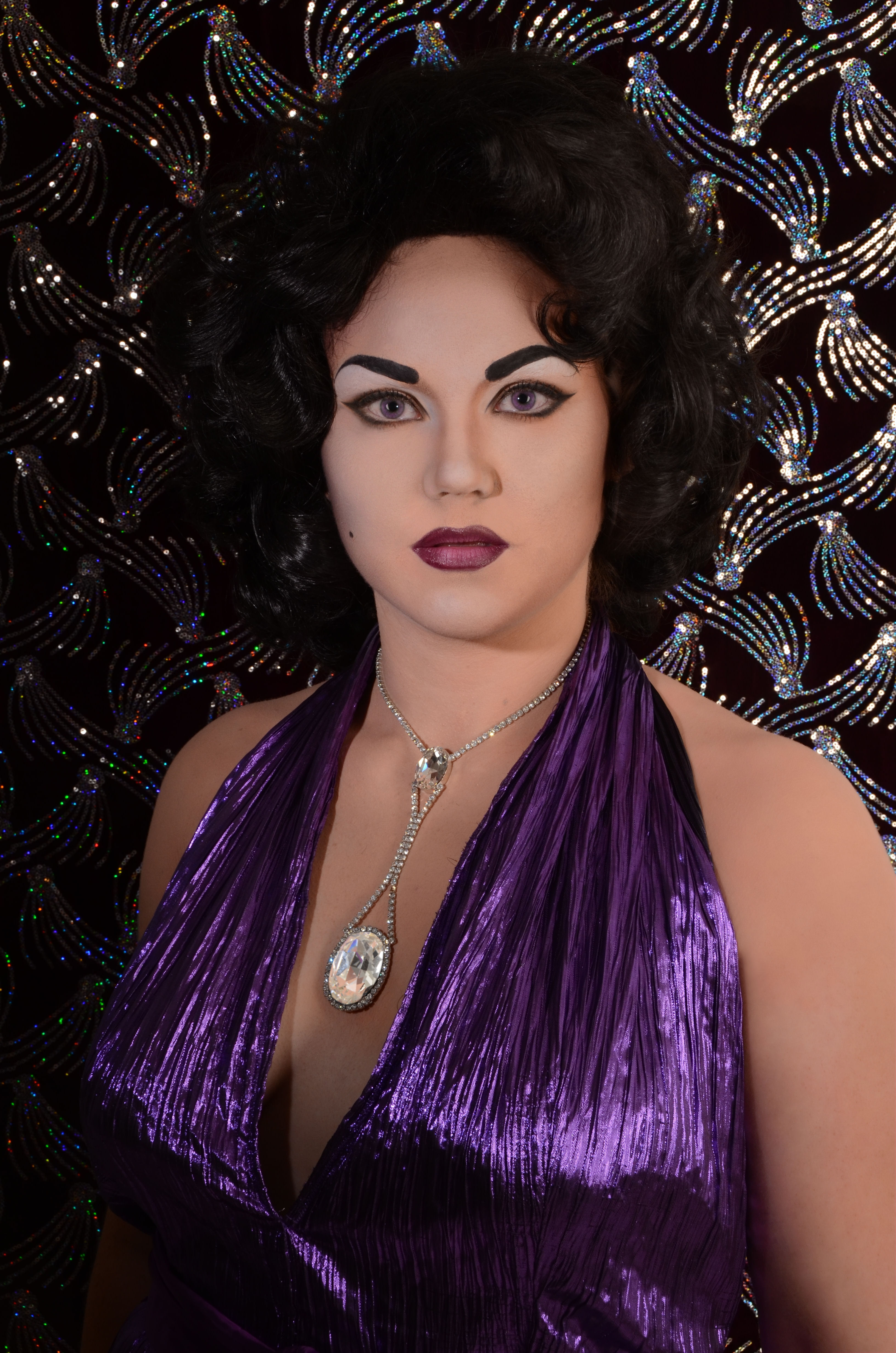 ELIZABETH TAYLOR - MAKE-UPNATURAL